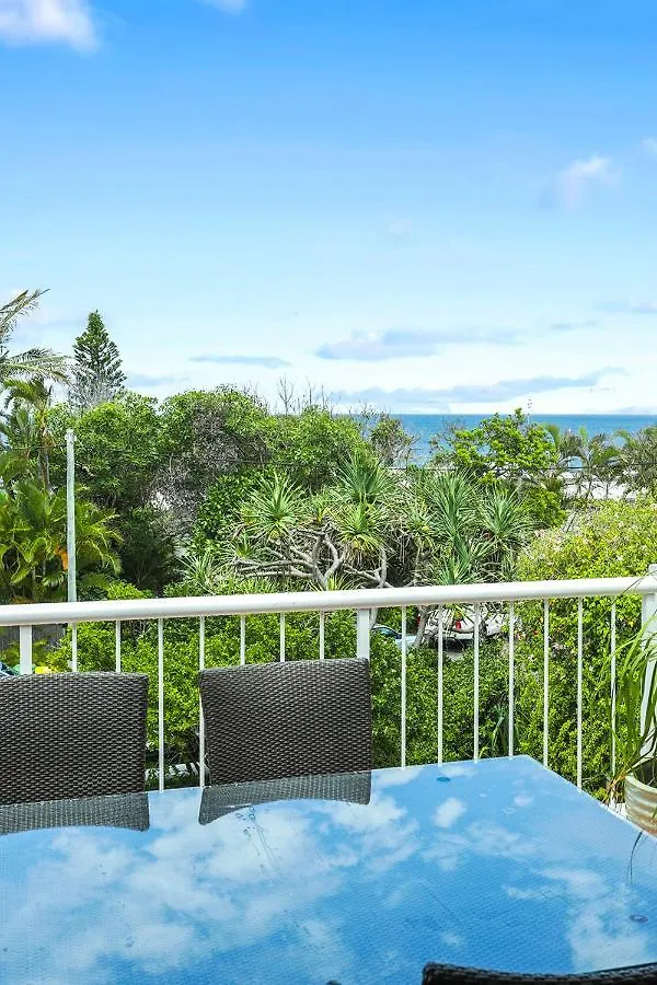 Comfortable & Stylish With Rooftop Spa Sunshine Beach Australia